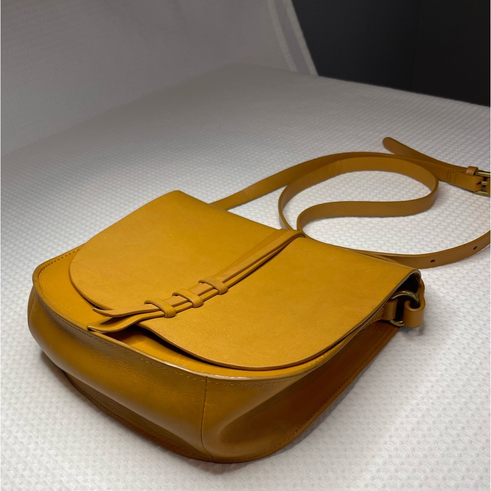 Lucky Brand Leather Crossbody Saddle Bag